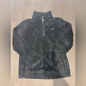 Patagonia girls gray fuzzy sweater pullover